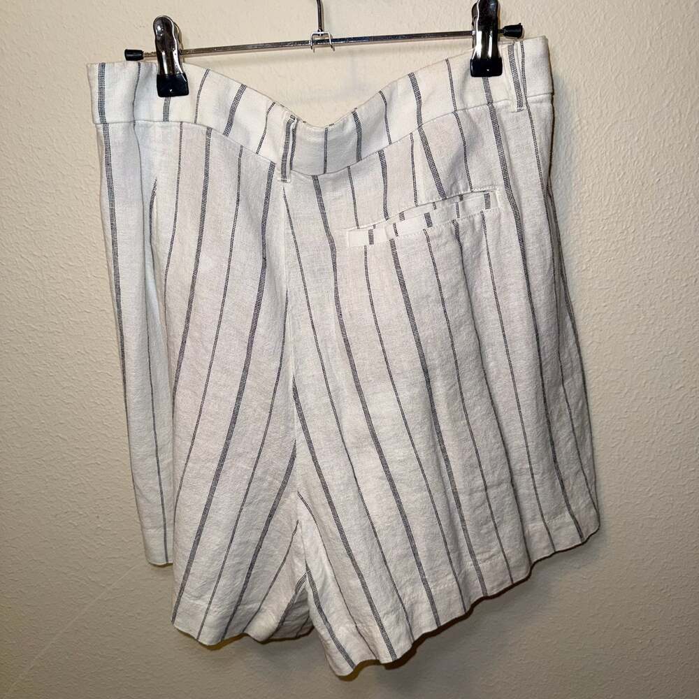 Old Navy Taylor Extra High-Rise Linen-Blend Striped Shorts Size L - Picture 6 of 6